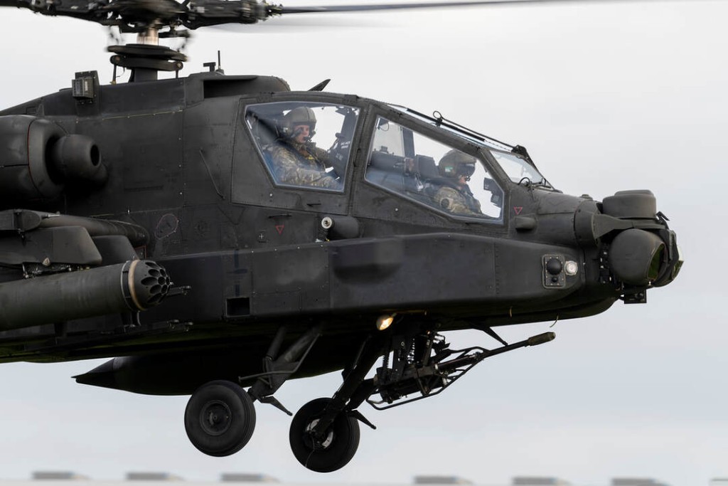 AH-64 Apache cockpit and forward systems
